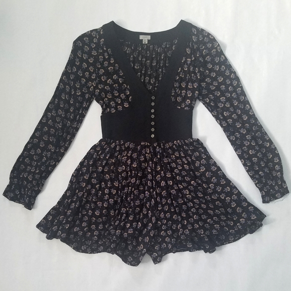 Ecote Urban Outfitters long sleeve shorts romper - Picture 2 of 6